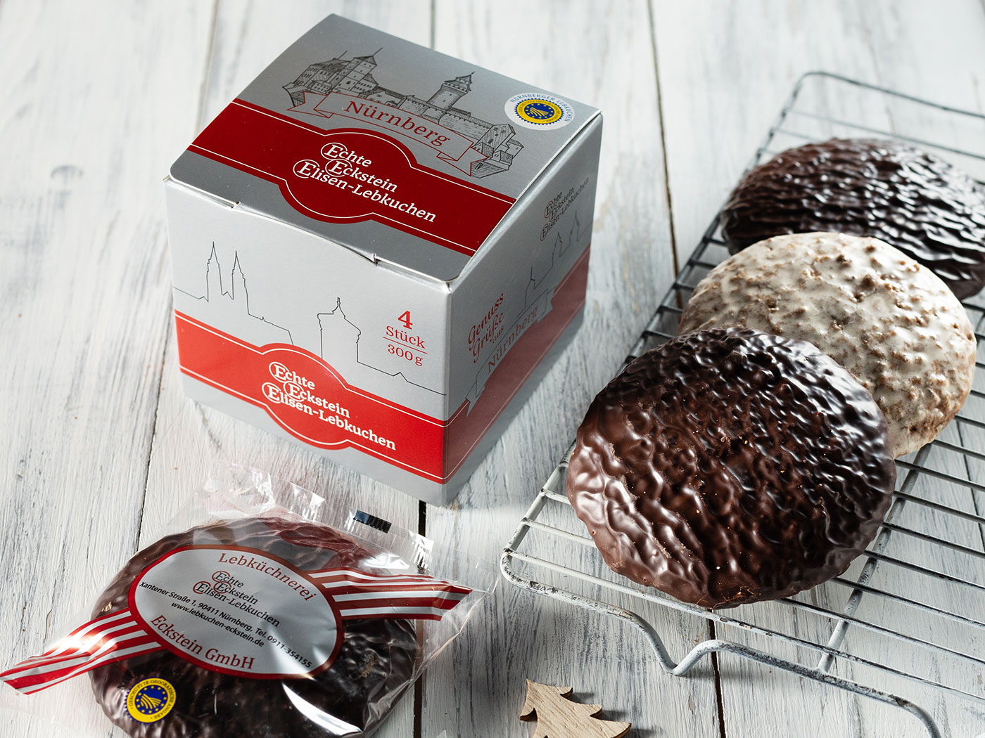Präsentkarton 4 Stück Echte Eckstein Elisenlebkuchen gemischt g.g.A. Präsentkarton 4 Stück Echte Eckstein Elisenlebkuchen gemischt g.g.A.