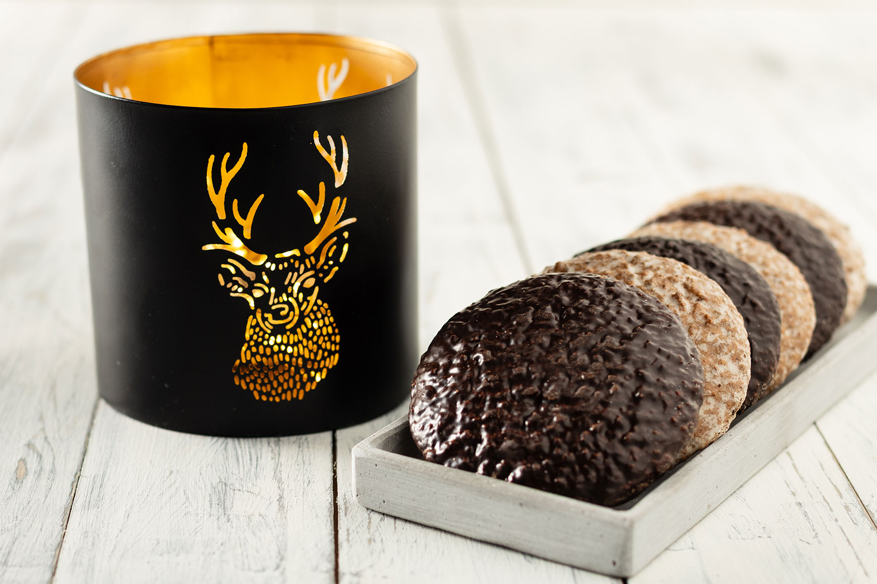 Lebkuchendose Hirsch g.g.A